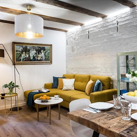Uroczy Apartament Lazienna 5/4 Торунь Екстер'єр фото